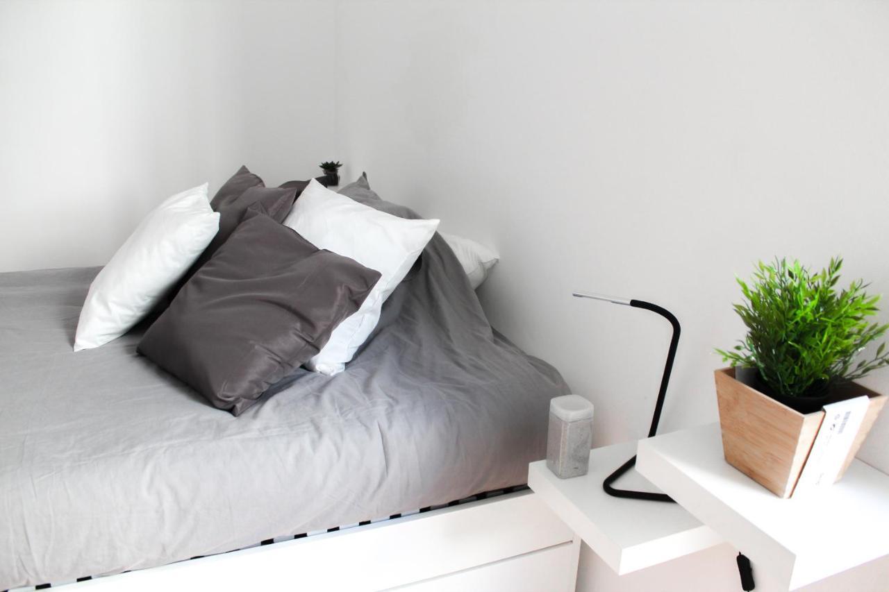 Atelier 3 Hostel Loule Bagian luar foto