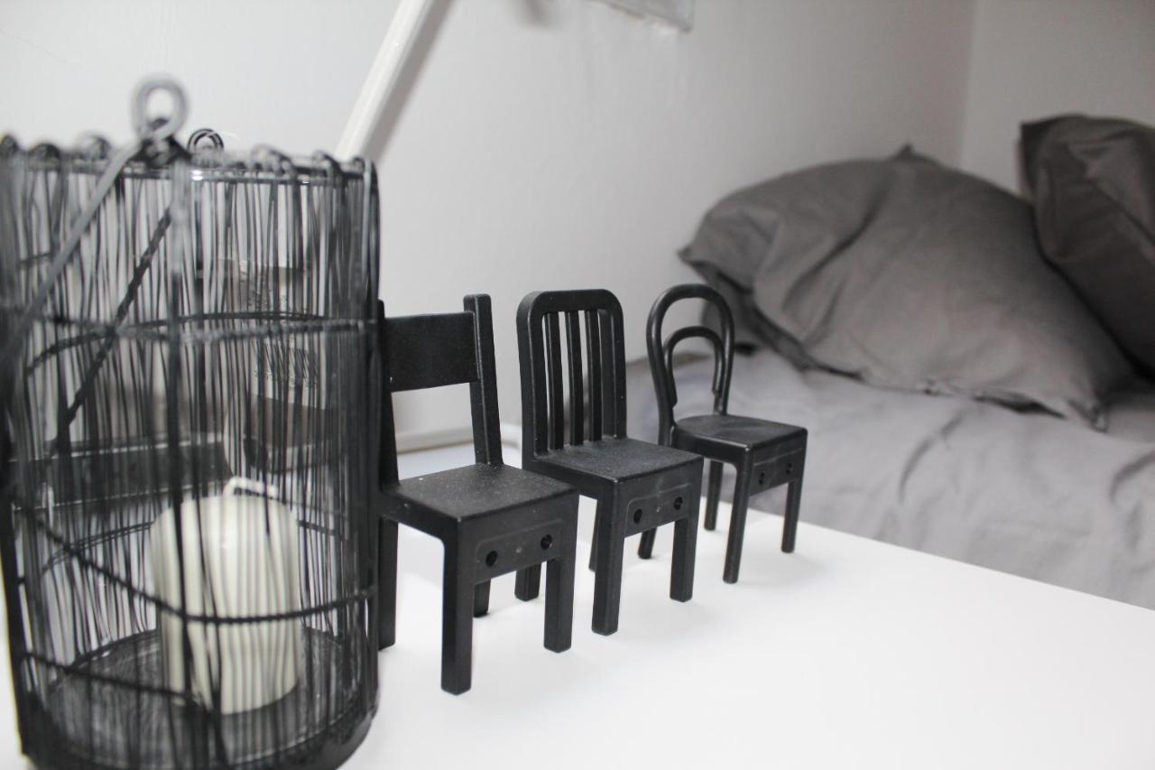 Atelier 3 Hostel Loule Bagian luar foto