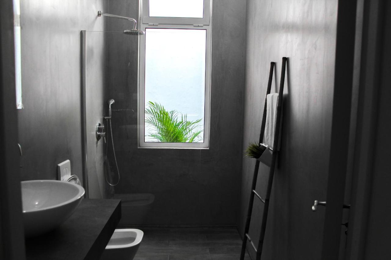 Atelier 3 Hostel Loule Bagian luar foto