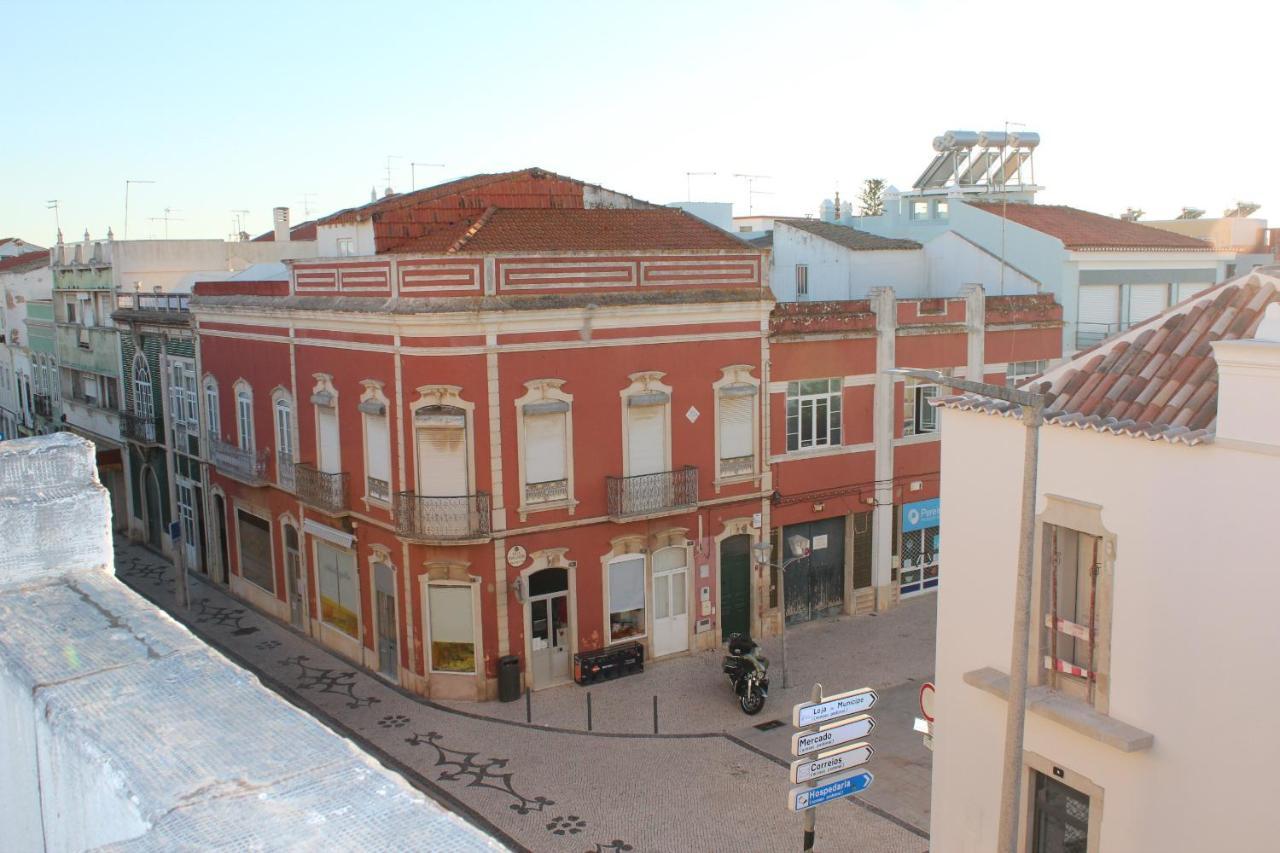 Atelier 3 Hostel Loule Bagian luar foto