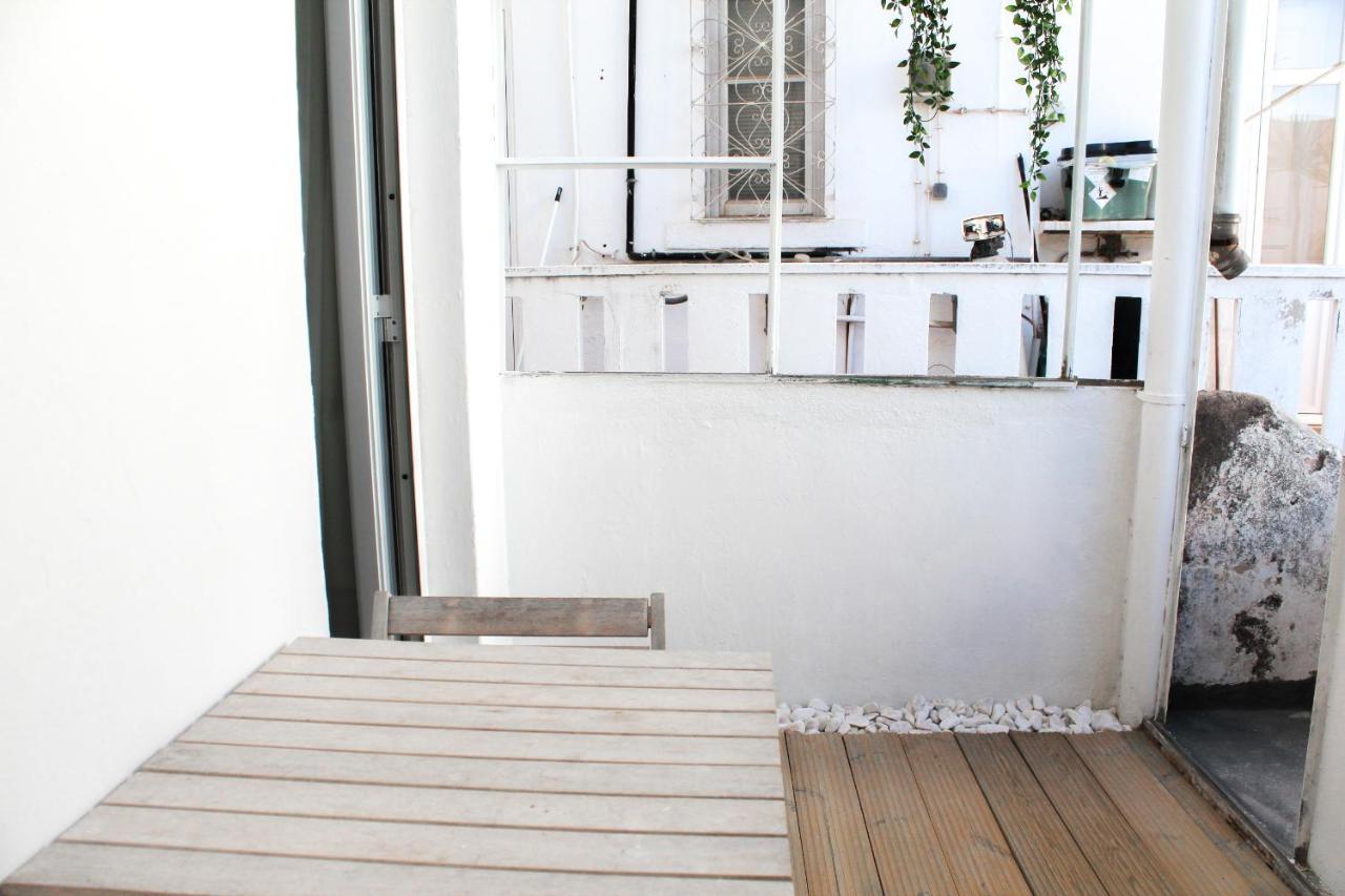 Atelier 3 Hostel Loule Bagian luar foto