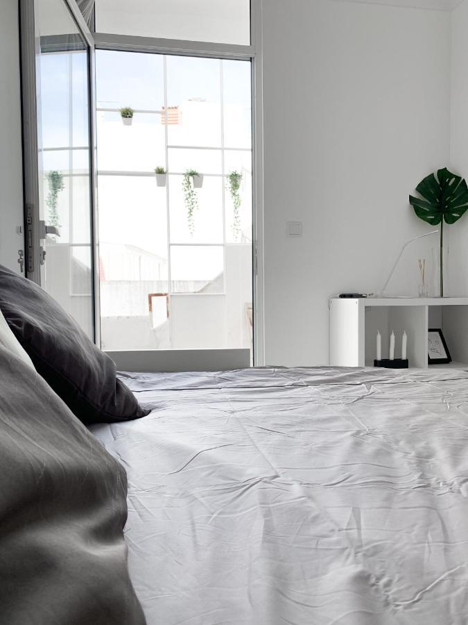 Atelier 3 Hostel Loule Bagian luar foto