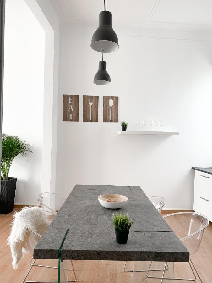 Atelier 3 Hostel Loule Bagian luar foto