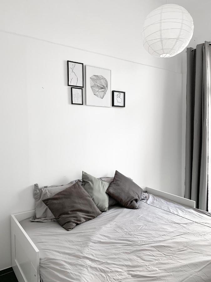 Atelier 3 Hostel Loule Bagian luar foto